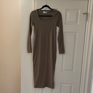 Chic Long Sleeve Tan Dress